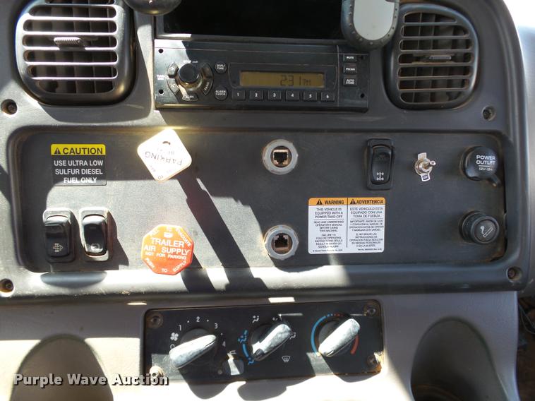 image for item DB4536 2009 Freightliner Business Class M2 bucket truck