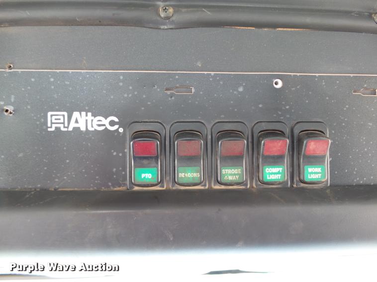 image for item DB4536 2009 Freightliner Business Class M2 bucket truck