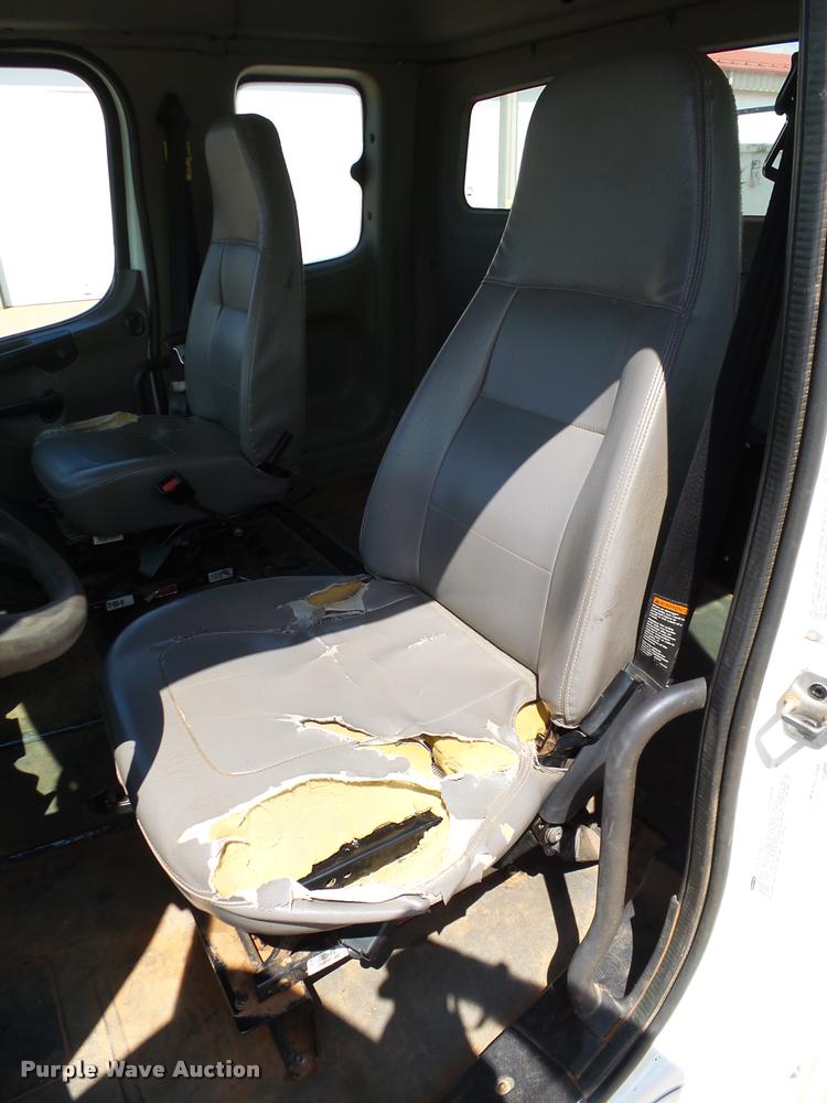 image for item DB4536 2009 Freightliner Business Class M2 bucket truck