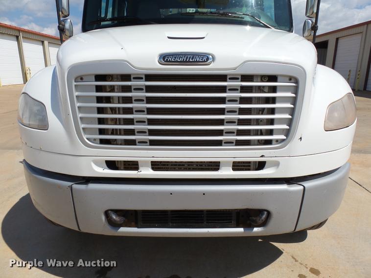 image for item DB4536 2009 Freightliner Business Class M2 bucket truck