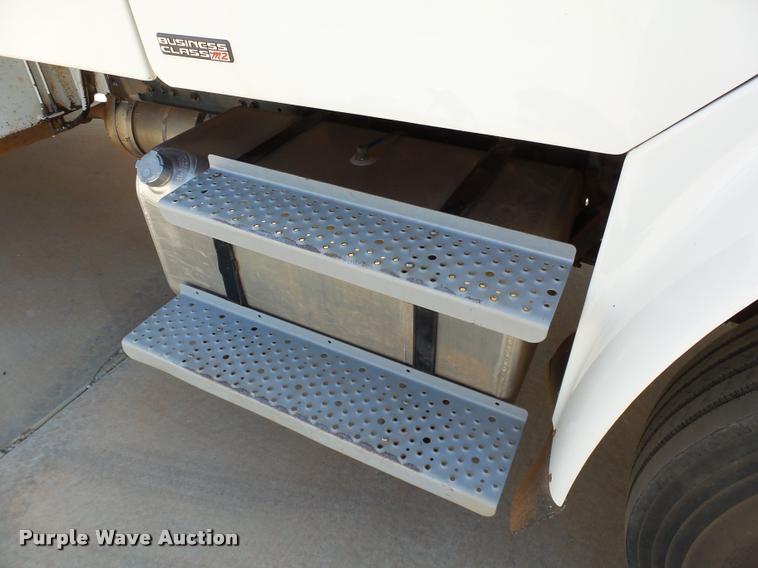 image for item DB4536 2009 Freightliner Business Class M2 bucket truck