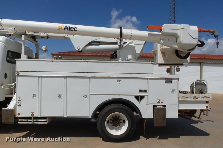 image for item DB4536 2009 Freightliner Business Class M2 bucket truck