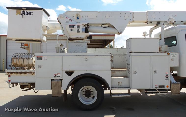 image for item DB4536 2009 Freightliner Business Class M2 bucket truck