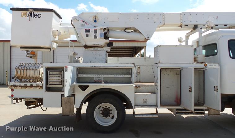 image for item DB4536 2009 Freightliner Business Class M2 bucket truck