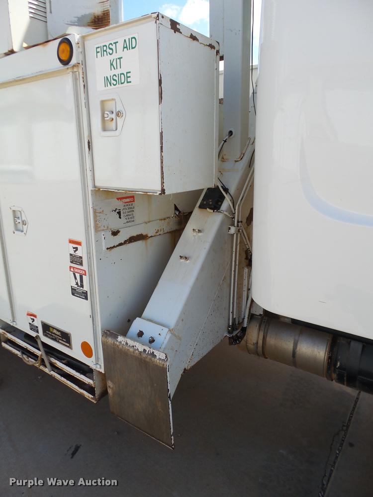 image for item DB4536 2009 Freightliner Business Class M2 bucket truck