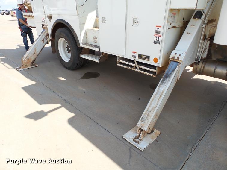 image for item DB4536 2009 Freightliner Business Class M2 bucket truck