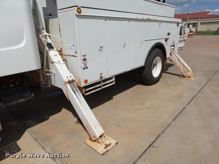 image for item DB4536 2009 Freightliner Business Class M2 bucket truck