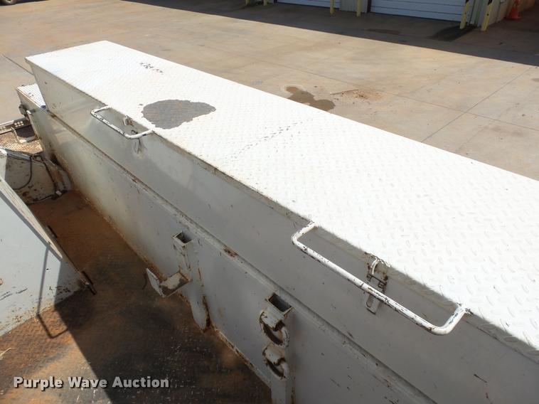 image for item DB4536 2009 Freightliner Business Class M2 bucket truck