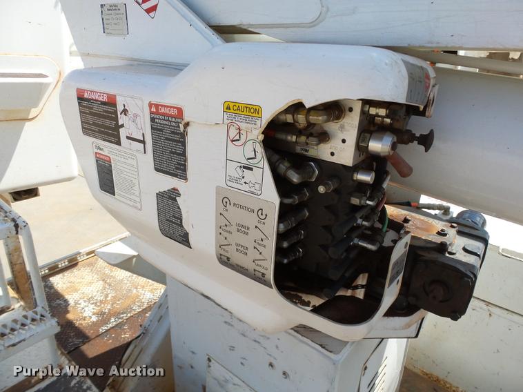 image for item DB4536 2009 Freightliner Business Class M2 bucket truck