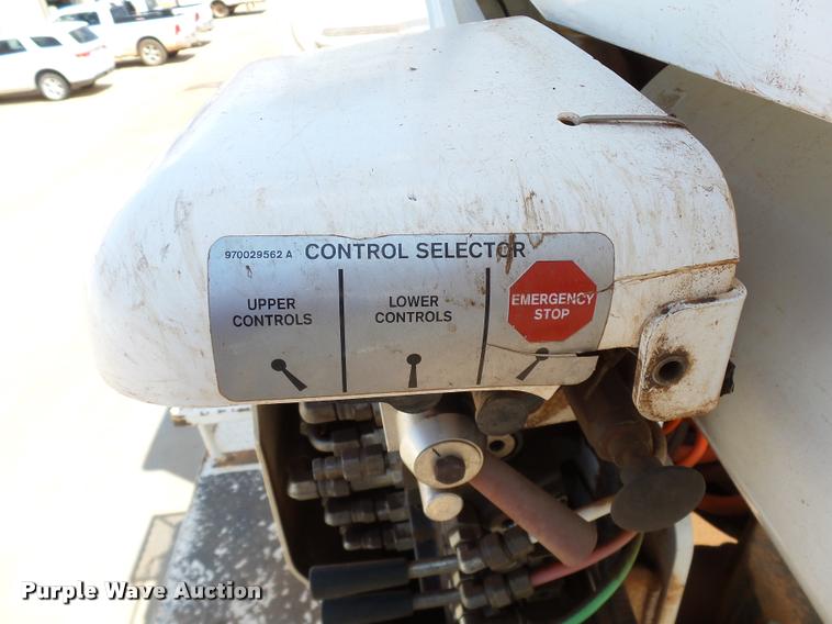 image for item DB4536 2009 Freightliner Business Class M2 bucket truck