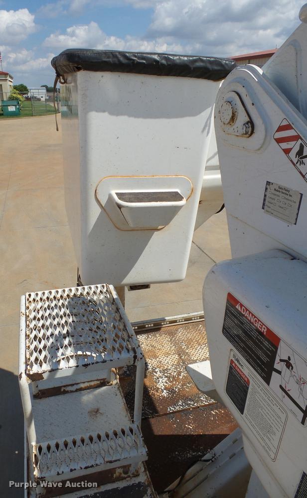 image for item DB4536 2009 Freightliner Business Class M2 bucket truck