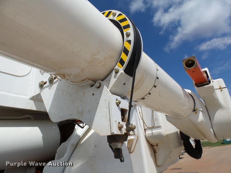 image for item DB4536 2009 Freightliner Business Class M2 bucket truck