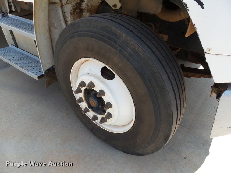 image for item DB4536 2009 Freightliner Business Class M2 bucket truck