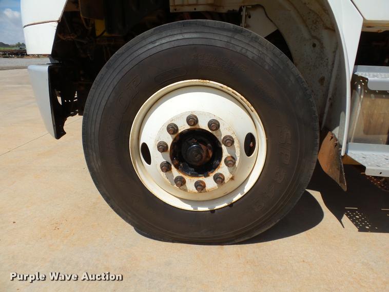 image for item DB4536 2009 Freightliner Business Class M2 bucket truck