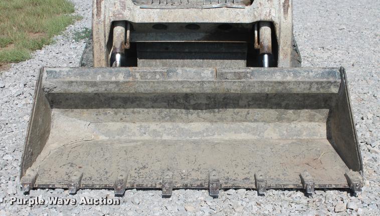 image for item F1802 2006 Takeuchi TL130 skid steer