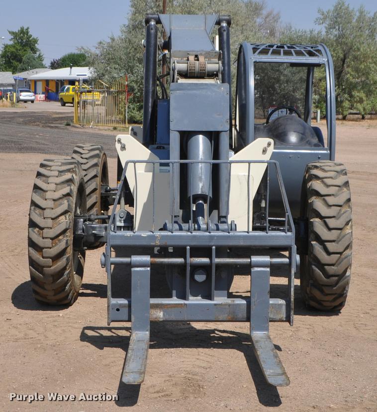 image for item G7473 2006 Terex TH644C telehandler