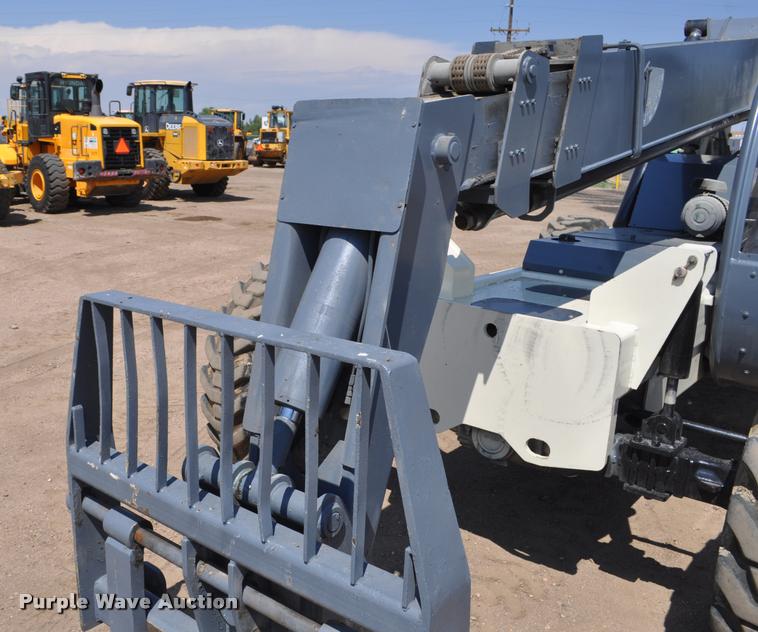image for item G7473 2006 Terex TH644C telehandler