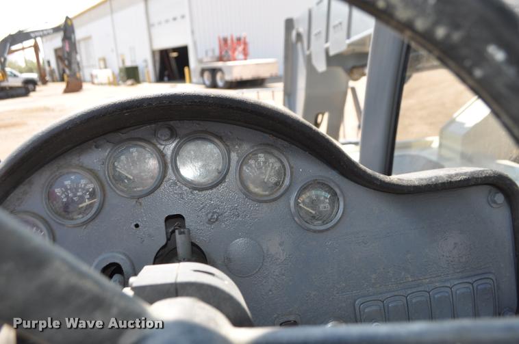 image for item G7473 2006 Terex TH644C telehandler