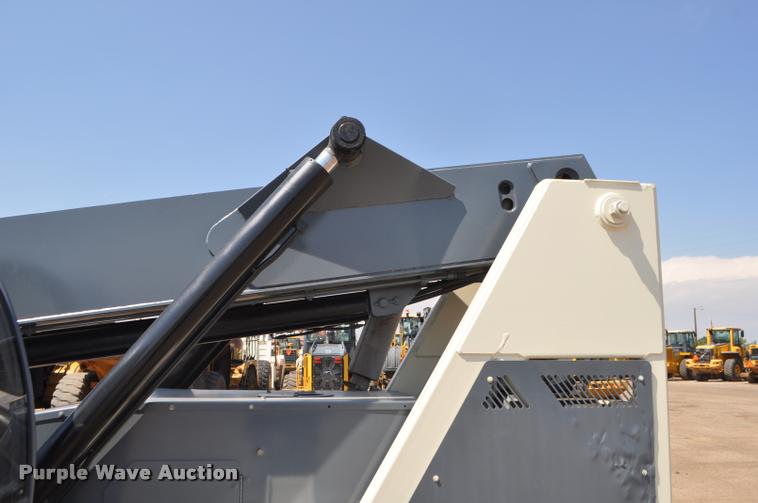 image for item G7473 2006 Terex TH644C telehandler