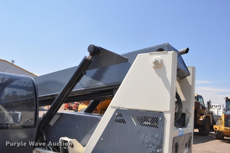 image for item G7473 2006 Terex TH644C telehandler