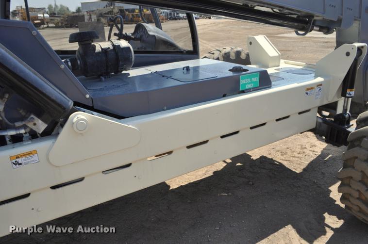 image for item G7473 2006 Terex TH644C telehandler