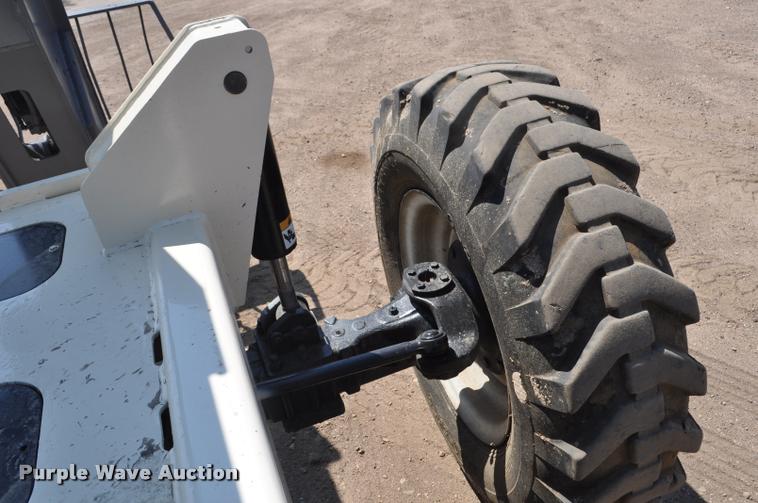 image for item G7473 2006 Terex TH644C telehandler