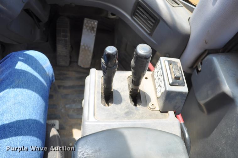 image for item G7474 2002 Komatsu WA470-5H wheel loader