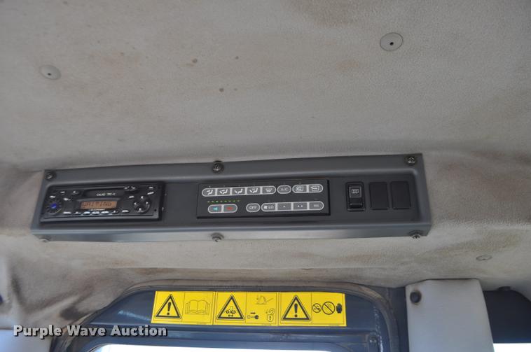 image for item G7474 2002 Komatsu WA470-5H wheel loader