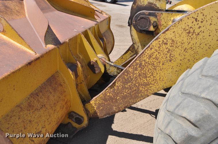 image for item G7474 2002 Komatsu WA470-5H wheel loader