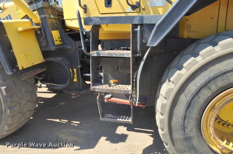 image for item G7474 2002 Komatsu WA470-5H wheel loader