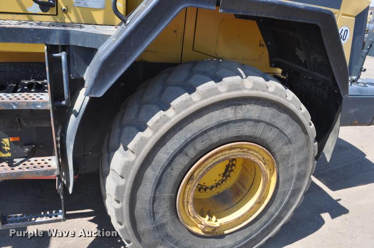 image for item G7474 2002 Komatsu WA470-5H wheel loader