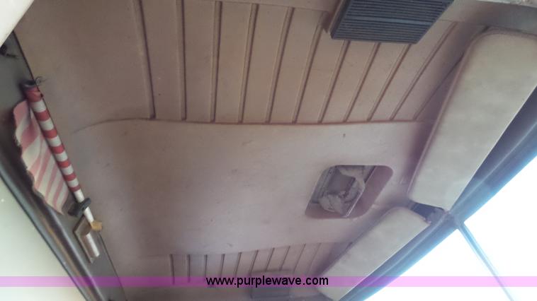 image for item H1651 1981 Mack R686ST dump truck