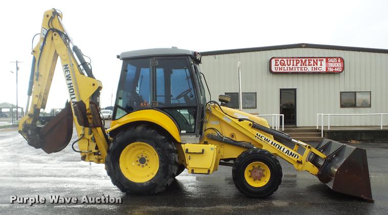image for item J8737 2007 New Holland B110 backhoe