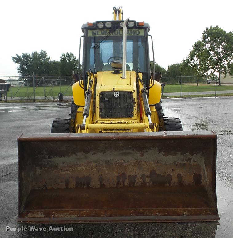 image for item J8737 2007 New Holland B110 backhoe