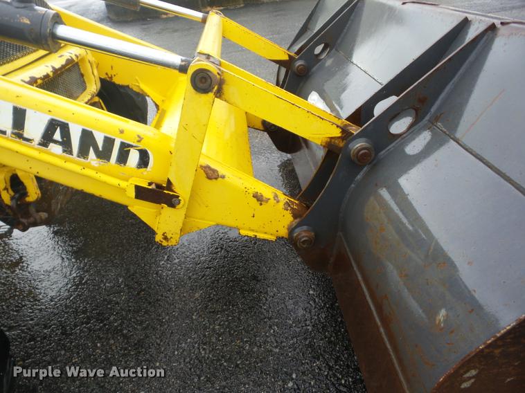 image for item J8737 2007 New Holland B110 backhoe