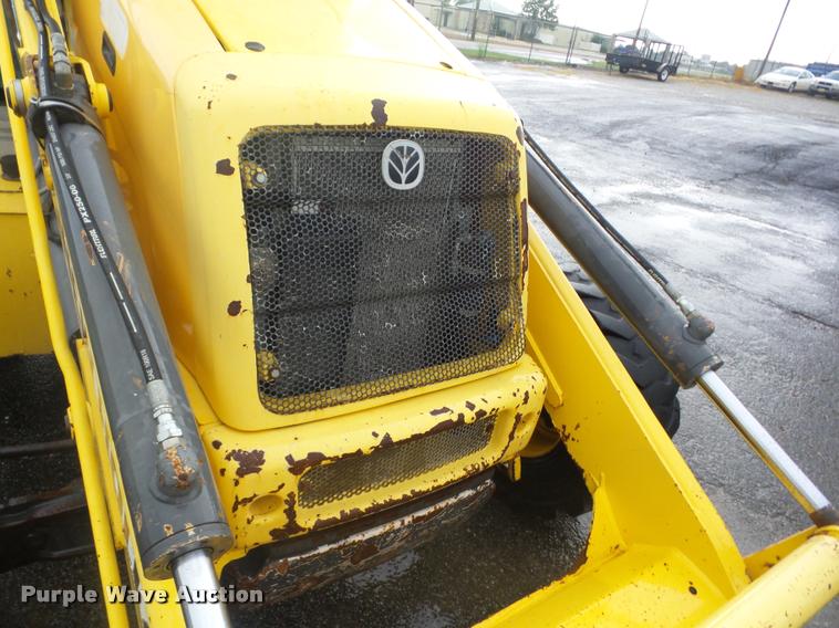 image for item J8737 2007 New Holland B110 backhoe