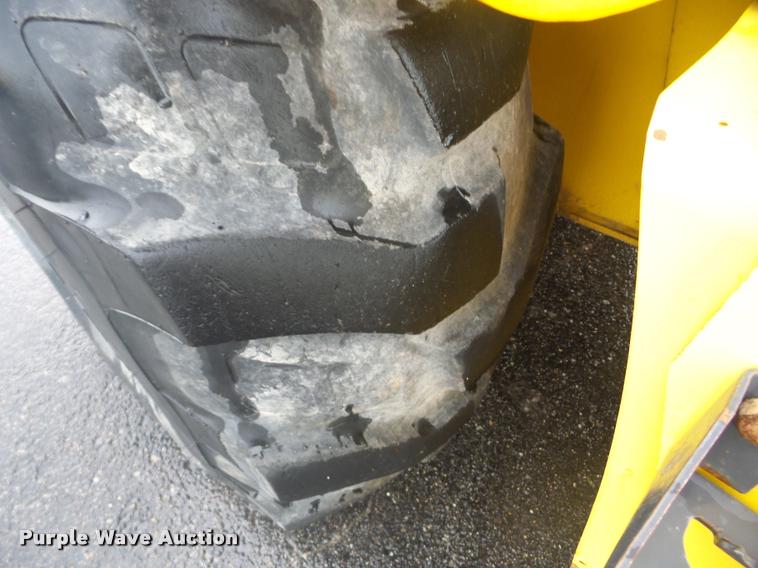 image for item J8737 2007 New Holland B110 backhoe