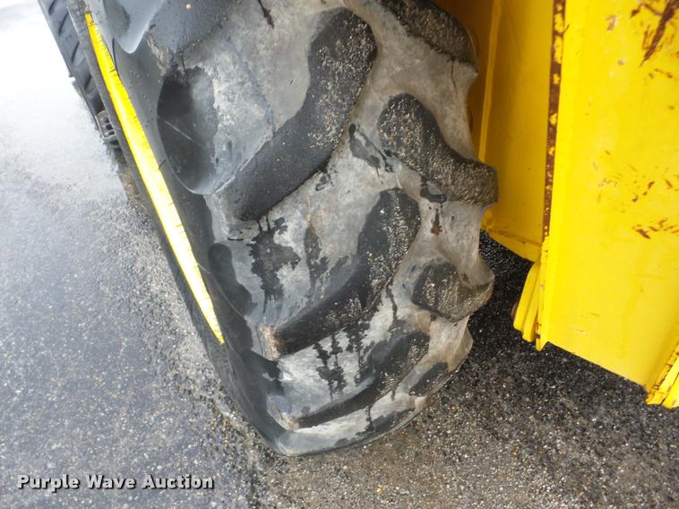 image for item J8737 2007 New Holland B110 backhoe