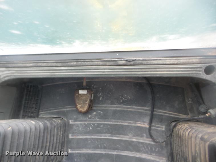 image for item J8737 2007 New Holland B110 backhoe