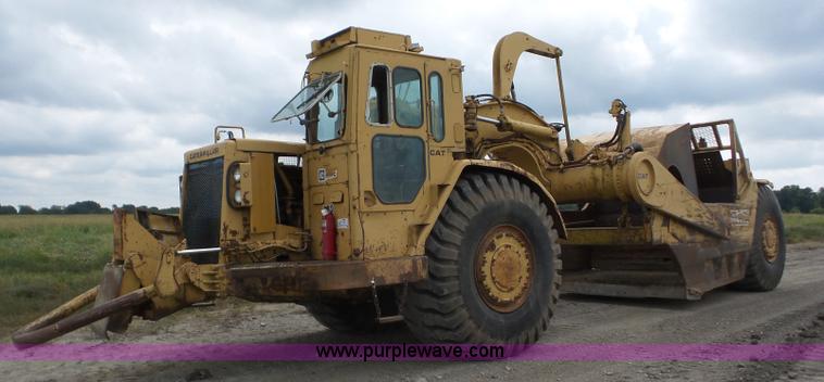 image for item J8742 1979 Caterpillar 637D scraper