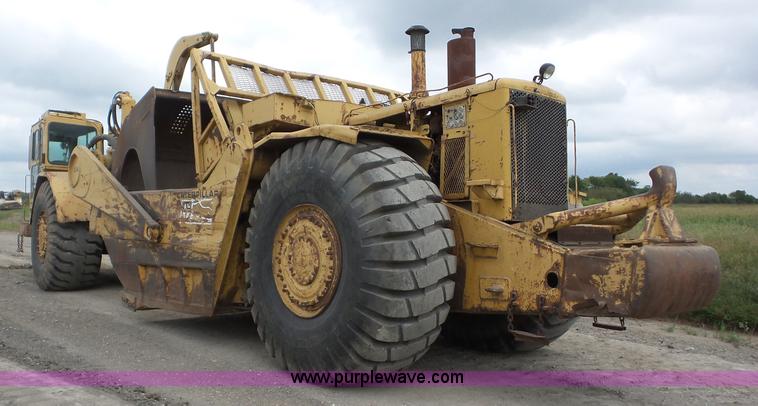 image for item J8742 1979 Caterpillar 637D scraper
