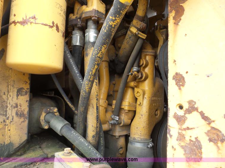 image for item J8742 1979 Caterpillar 637D scraper