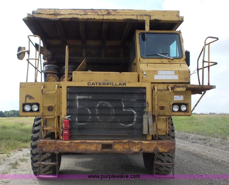 image for item J8745 1987 Caterpillar 773B haul truck