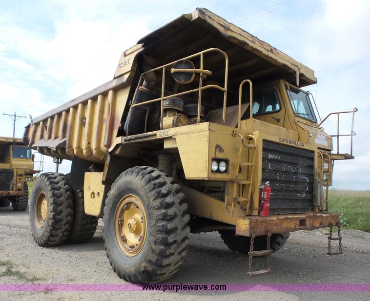 image for item J8745 1987 Caterpillar 773B haul truck