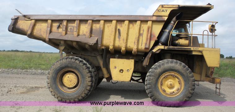 image for item J8745 1987 Caterpillar 773B haul truck