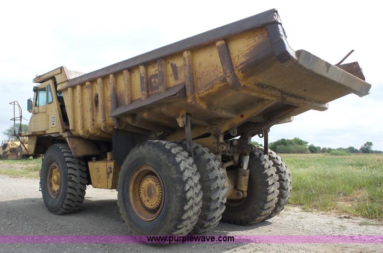 image for item J8745 1987 Caterpillar 773B haul truck