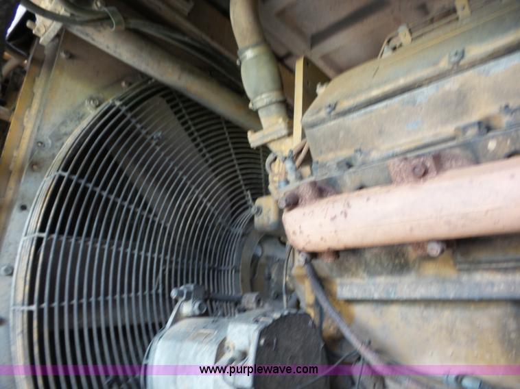 image for item J8745 1987 Caterpillar 773B haul truck