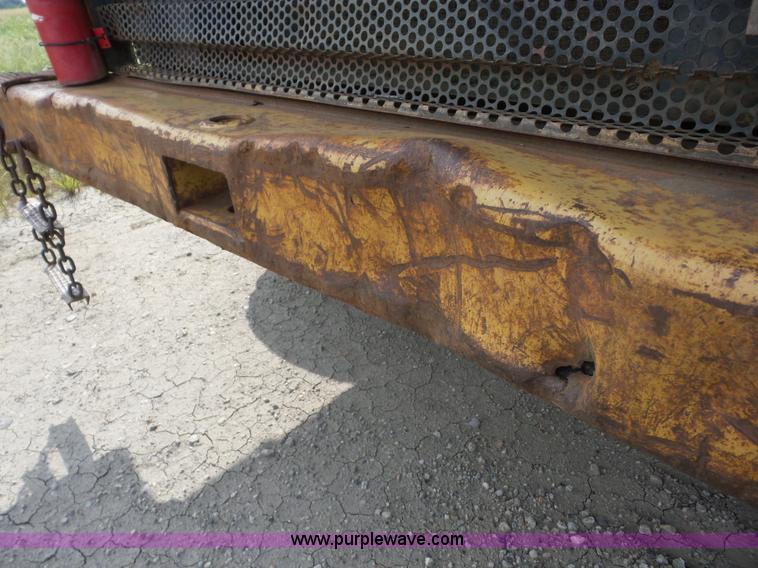 image for item J8745 1987 Caterpillar 773B haul truck