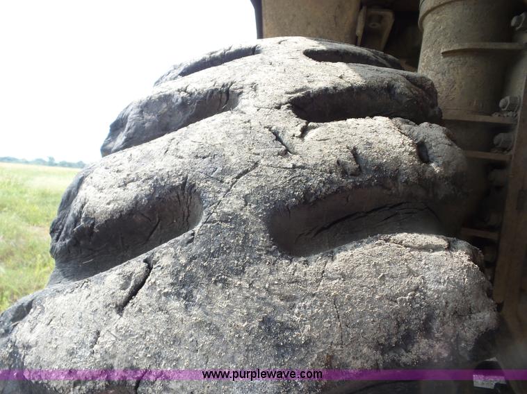 image for item J8745 1987 Caterpillar 773B haul truck