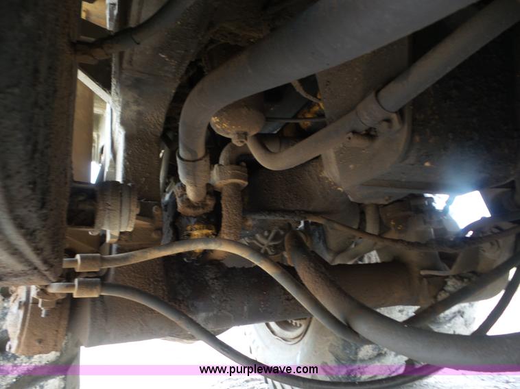 image for item J8745 1987 Caterpillar 773B haul truck